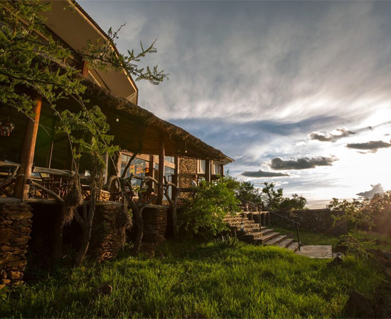 Serengeti-Luxury-Lodges_