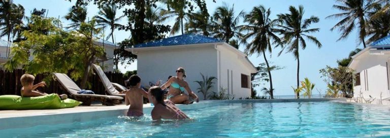 18 Day tracking Gorilla Game view & Beaches